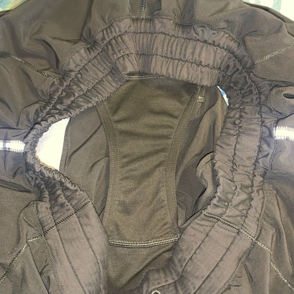 SOLD Lululemon Hotty Hot - Picture 6 of 6